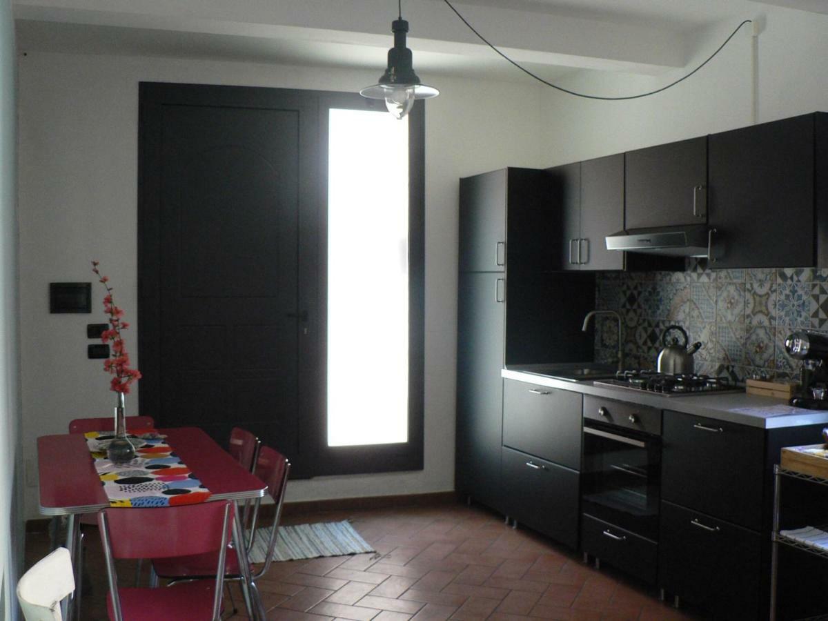 La Casa Sulla Vecchia Riva Apartment Ferrara Exterior photo